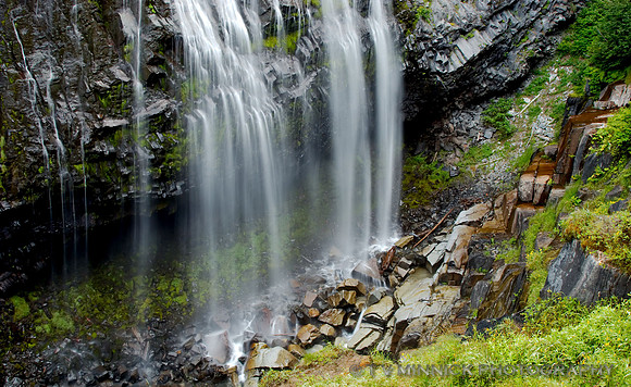 Base of Narada Falls