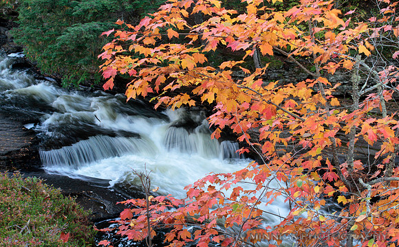 Falls on Presque Isle River